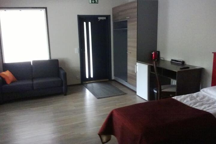 Room 5 of 38