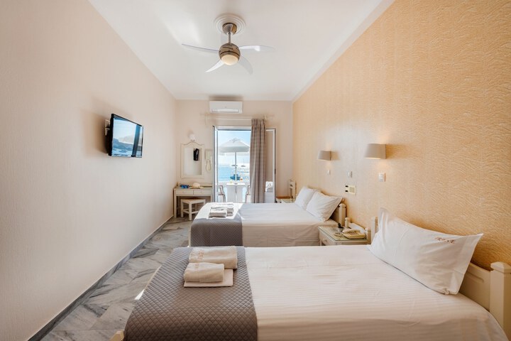 Room 30 of 85
