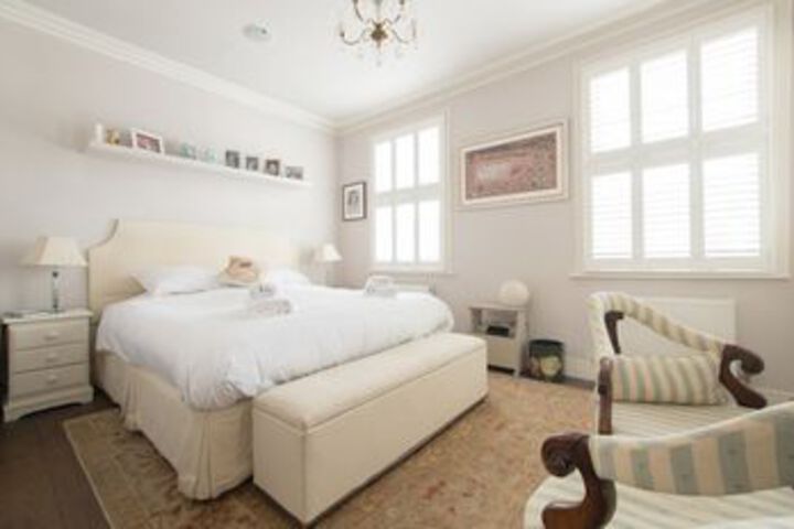 Room 16 of 37