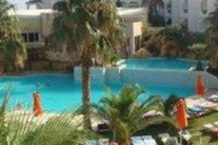 PALMYRA GOLDEN BEACH