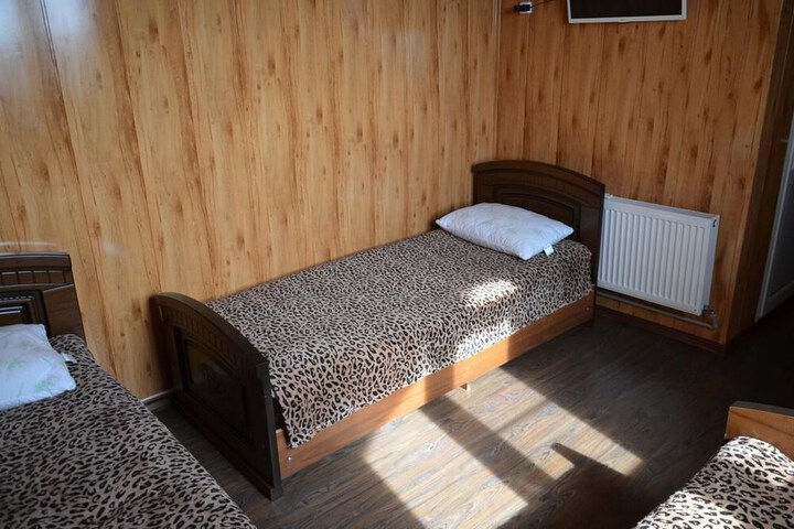 Room 9 of 46