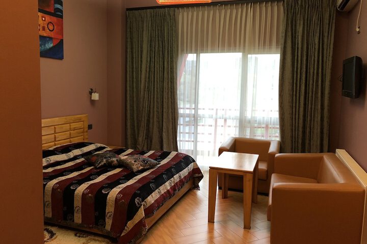 Room 26 of 98
