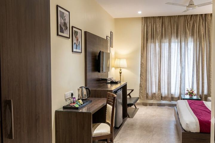 Room 15 of 50