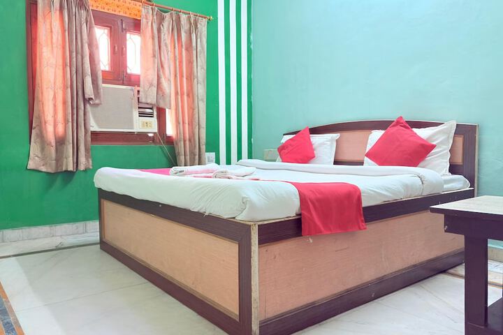 Room 8 of 21