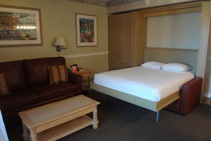 Room 4 of 21