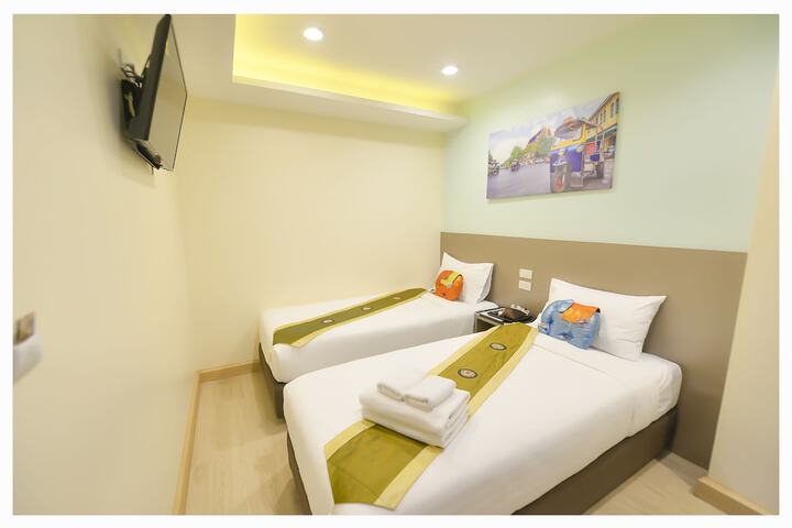 Room 17 of 47