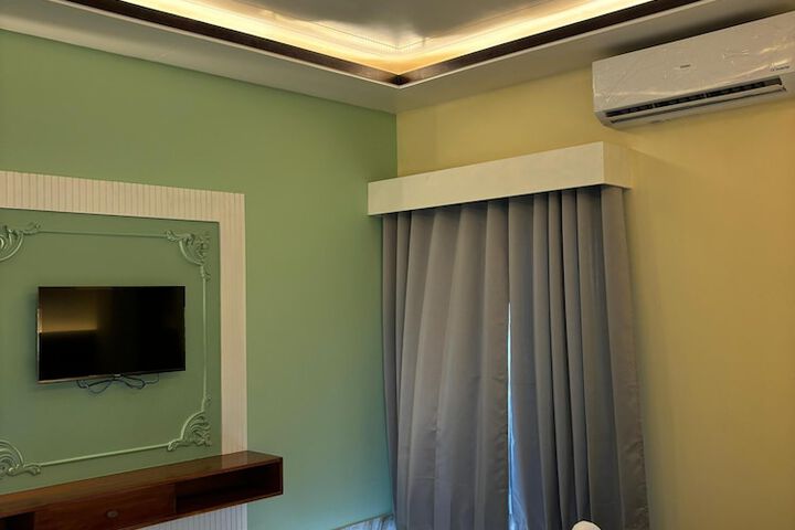 Room 42 of 82