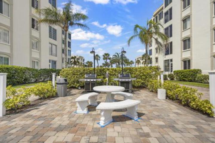 Photo of Island House Beach Resort 13S