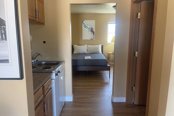 Room 10 of 35