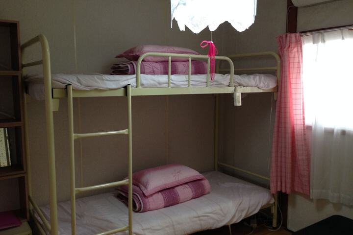 Room 23 of 52