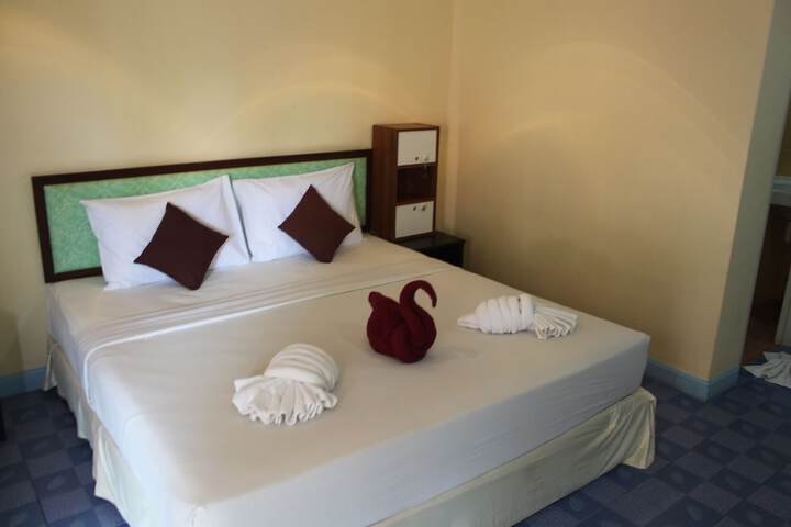 Room 14 of 49