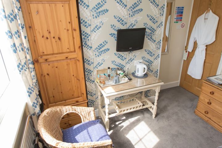 Room 17 of 30