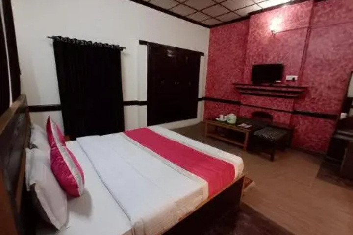 Room 14 of 16
