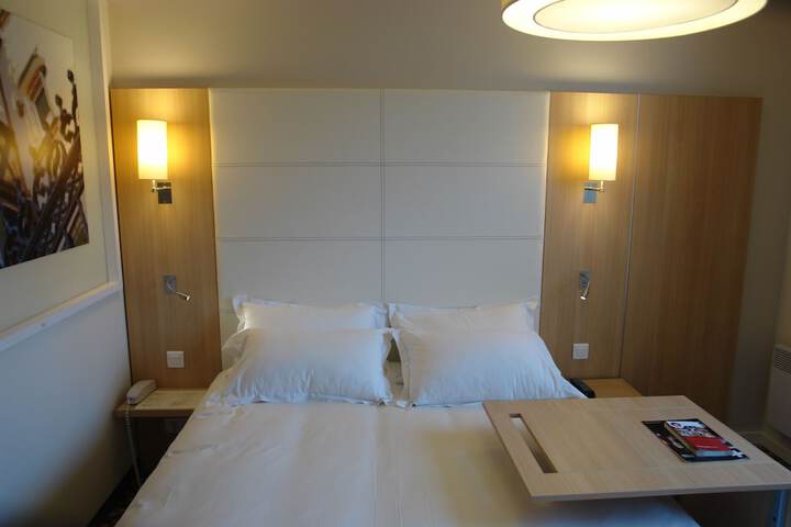 Room 4 of 59