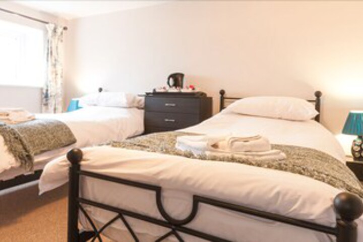 Room 22 of 34