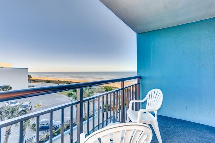 Terrace/Patio 2 of 31