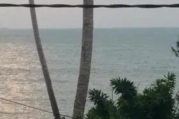 Beach 17 of 18