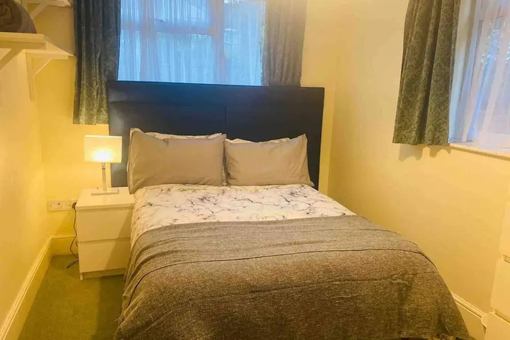 Room 2 of 12
