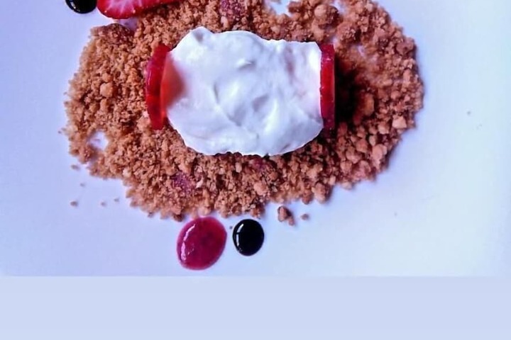 Dining 25 of 56