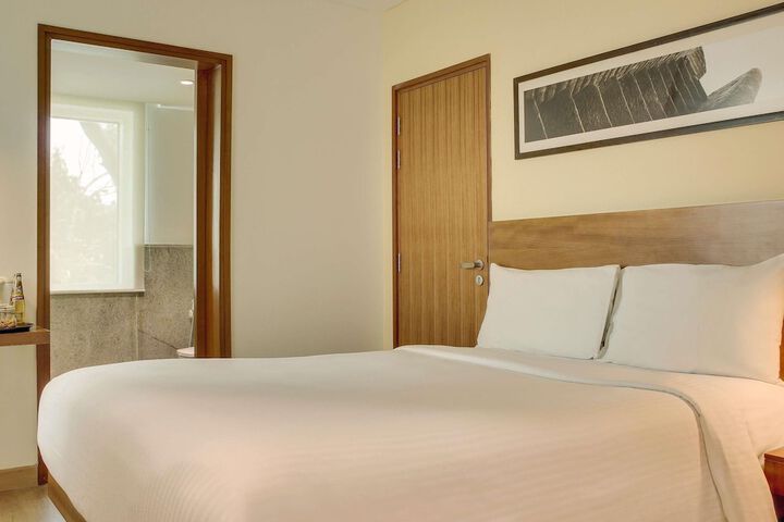 Room 8 of 52