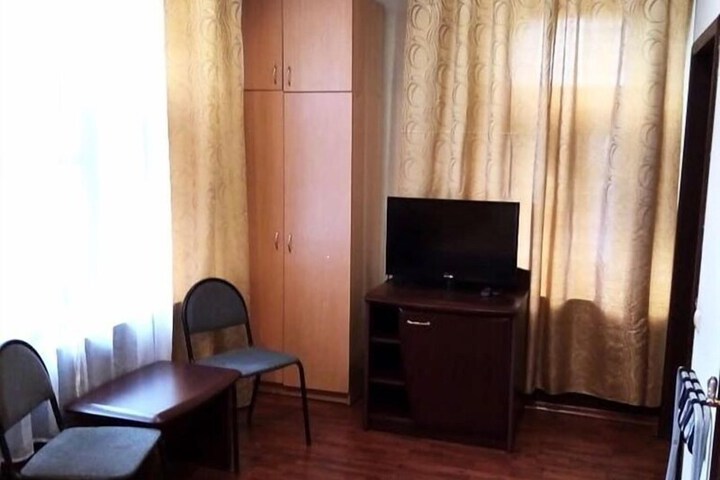Room 18 of 26