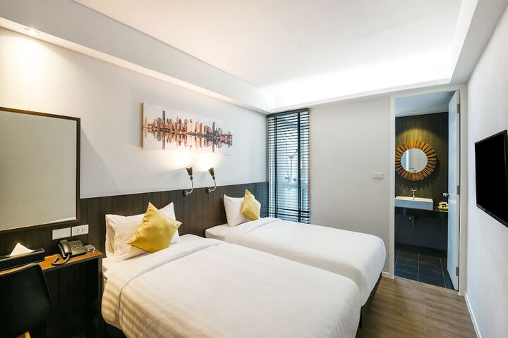 Room 14 of 26