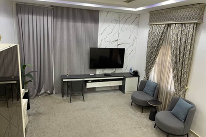 Room 30 of 44