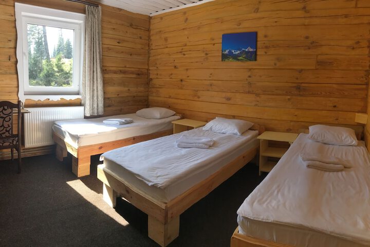Room 15 of 33