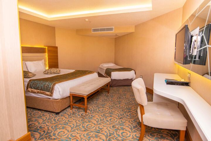Room 29 of 171