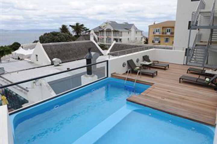 Pool 38 of 39