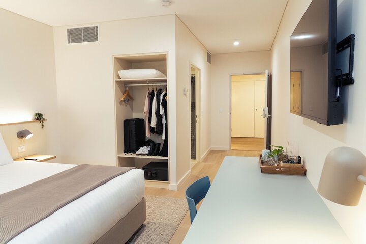 Room 12 of 41