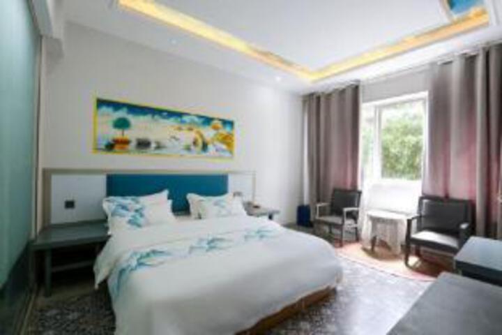 Room 8 of 8