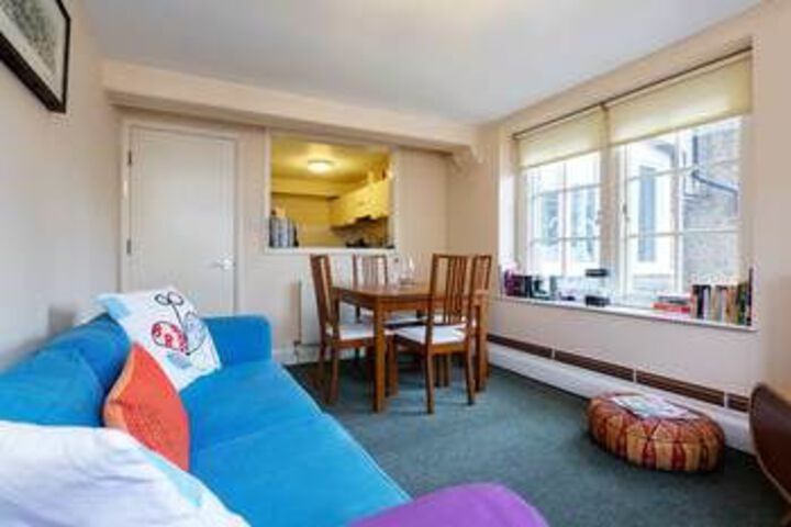 Room 9 of 10