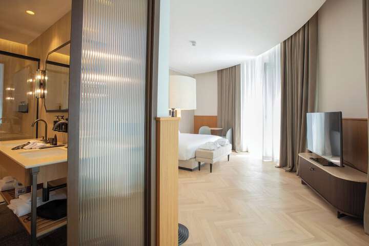 Room 20 of 47