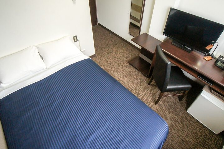Room 3 of 21