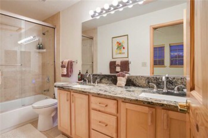 Room 3 of 22