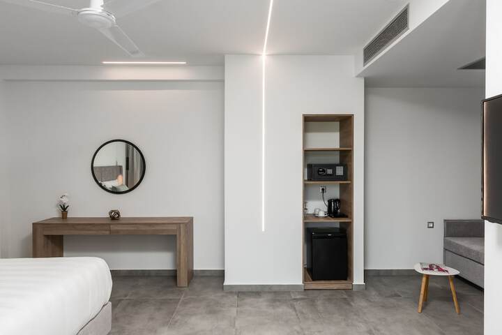 Room 35 of 266