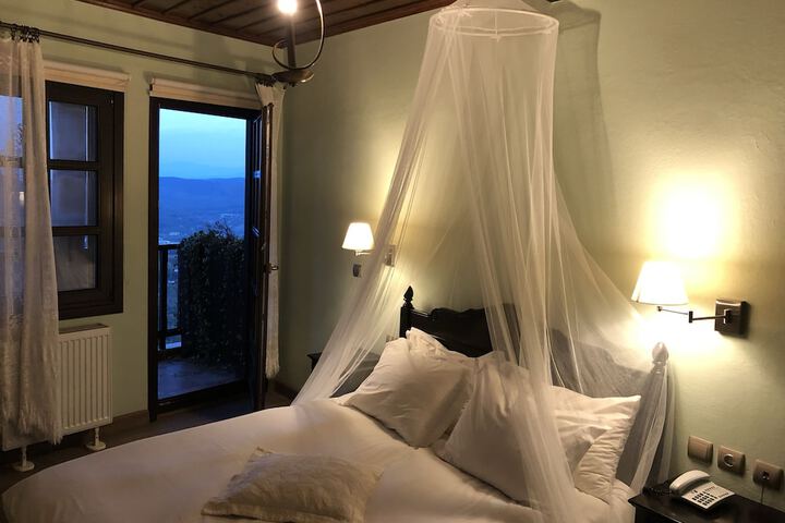Room 22 of 74