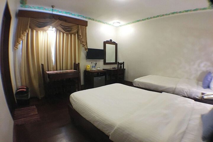 Room 25 of 50