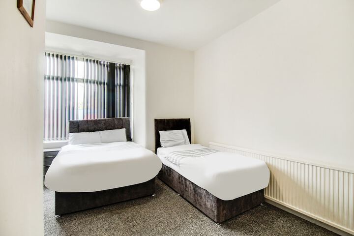 Room 10 of 41