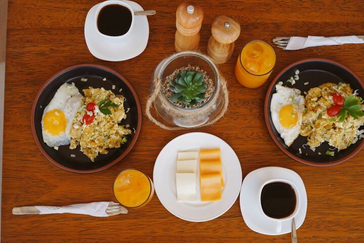 Breakfast/Coffee Service 85 of 100