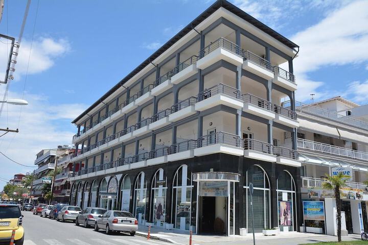 Hotel 5 of 37