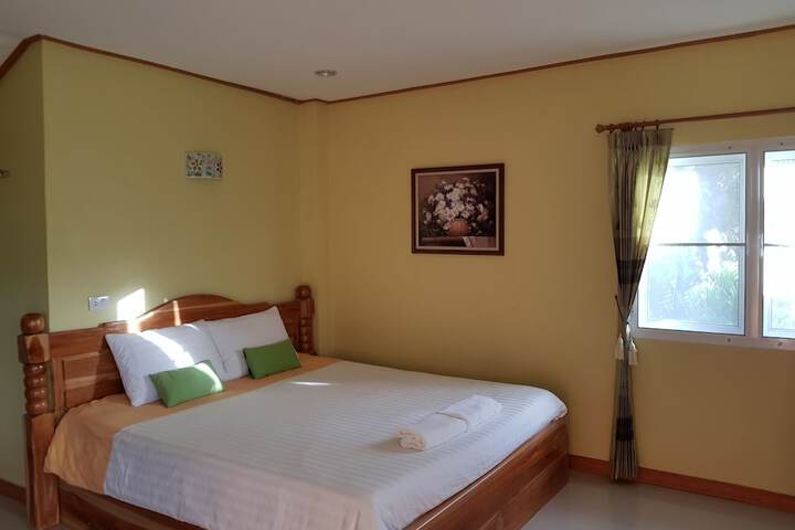 Room 2 of 27