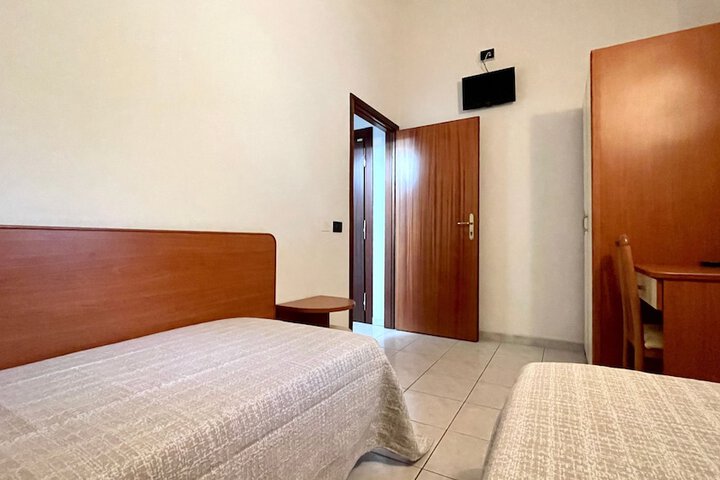 Room 38 of 87
