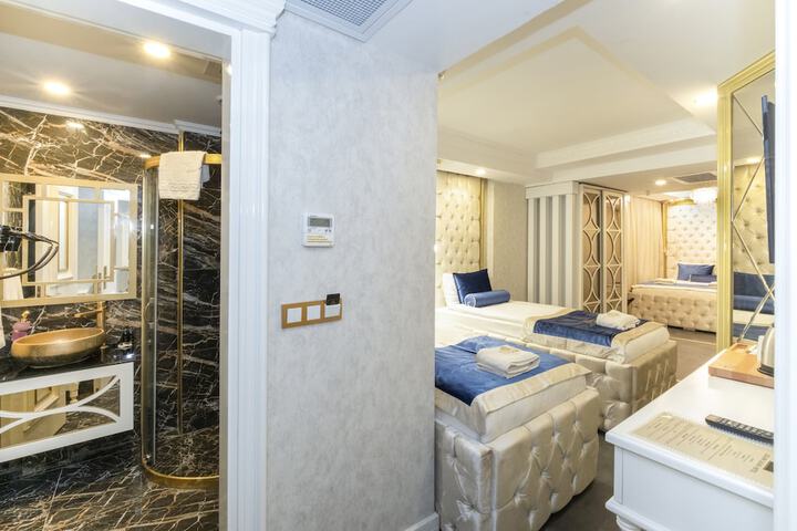Room 7 of 59
