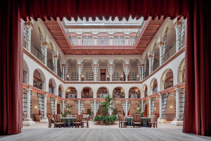 Cristine Bedfor Sevilla Boutique Hotel in Seville