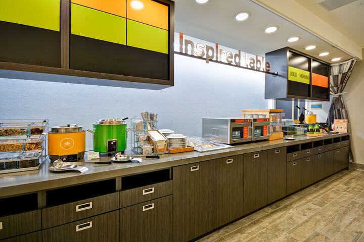 Breakfast buffet