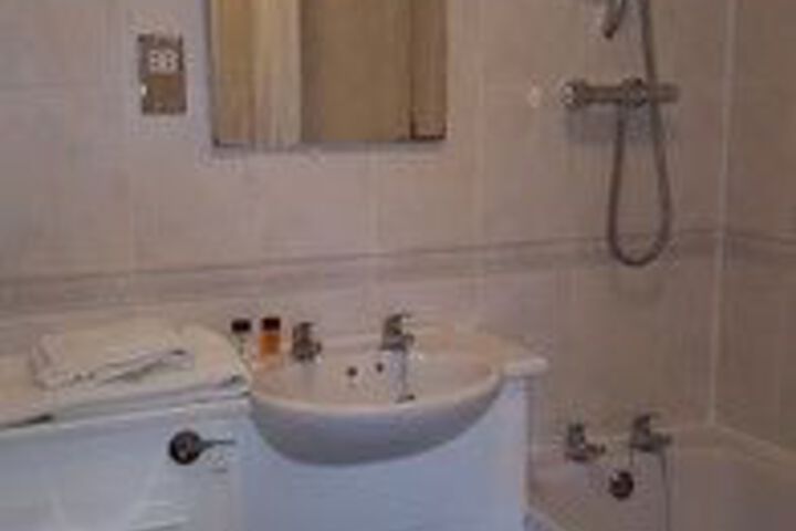 Room 2 of 13