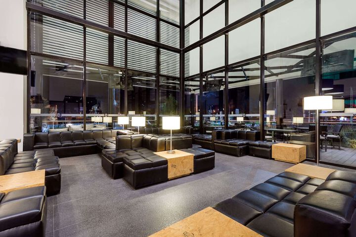 Guest Lobby