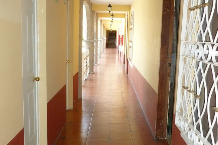 Ballroom/Hall 34 of 55